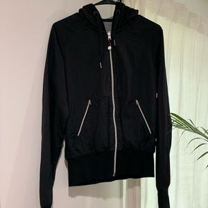 Lululemon Reversible Black/Grey Windbreaker Jacket